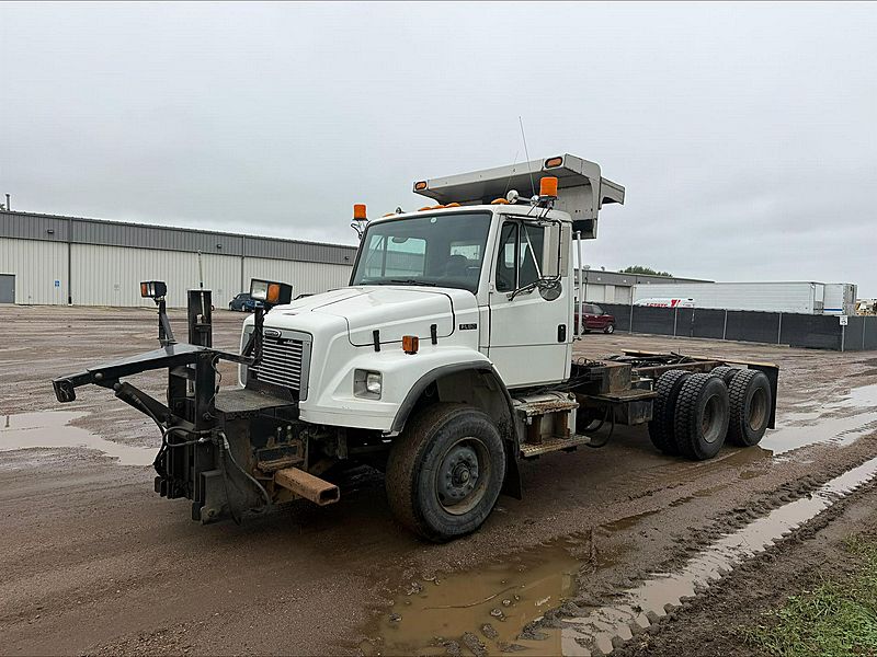 2002 Freightliner FL80