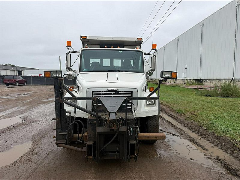 2002 Freightliner FL80