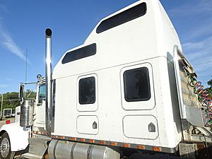 1996 Kenworth W900B - Sleeper Truck