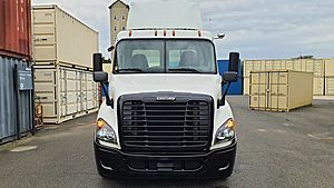 2020 Freightliner Cascadia 113 - Day Cab