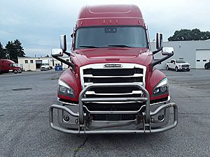 2020 Freightliner Cascadia - Sleeper Truck