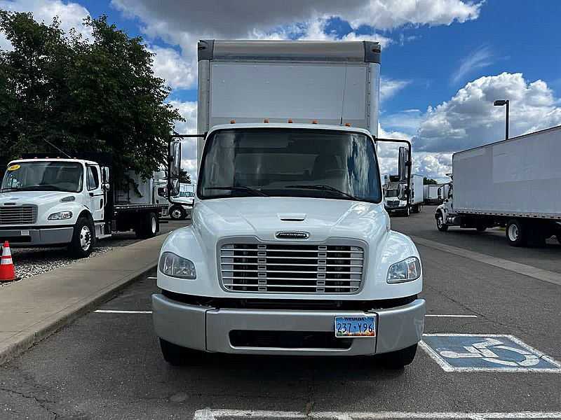 2018 Freightliner M2 106