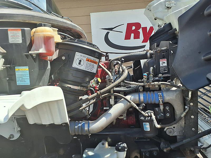 2019 Freightliner M2 106
