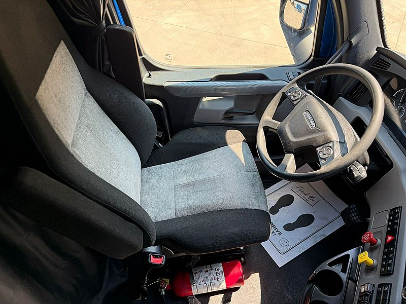 2022 Freightliner PT126064ST