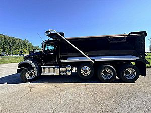 2020 Mack Granite - Dump Truck