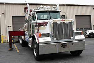 2000 Peterbilt 379 - Rotator