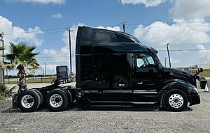 2023 Peterbilt 579 - Sleeper Truck