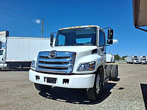 2017 Hino 268 - Cab & Chassis