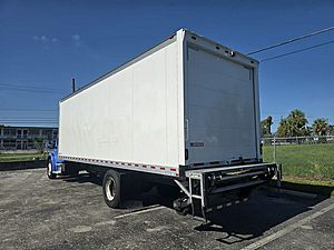 2019 Freightliner M2 106
