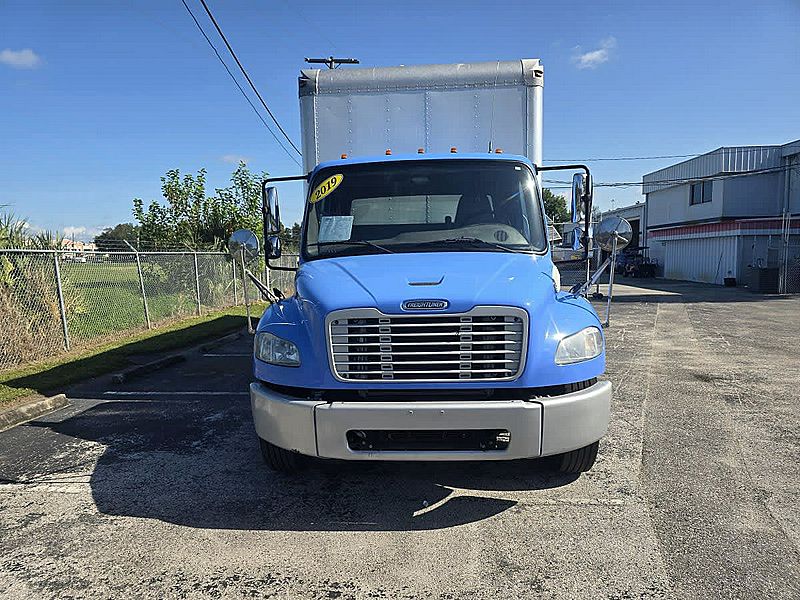2019 Freightliner M2 106