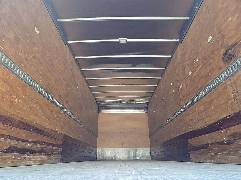 2019 Freightliner M2 106