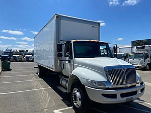 2017 International DuraStar 4300 - Box Van