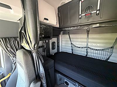2022 Freightliner Cascadia