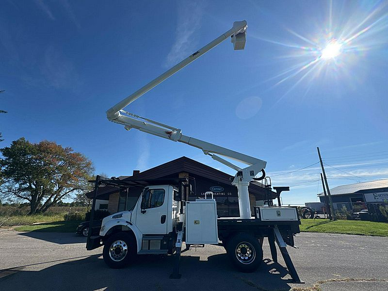 2017 Freightliner M2