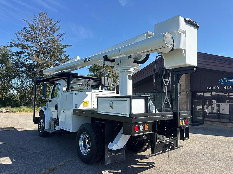 2017 Freightliner M2