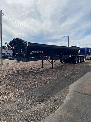 2026 Demco Side Dump - Side Dump