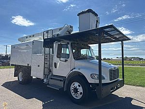 2013 Freightliner M2