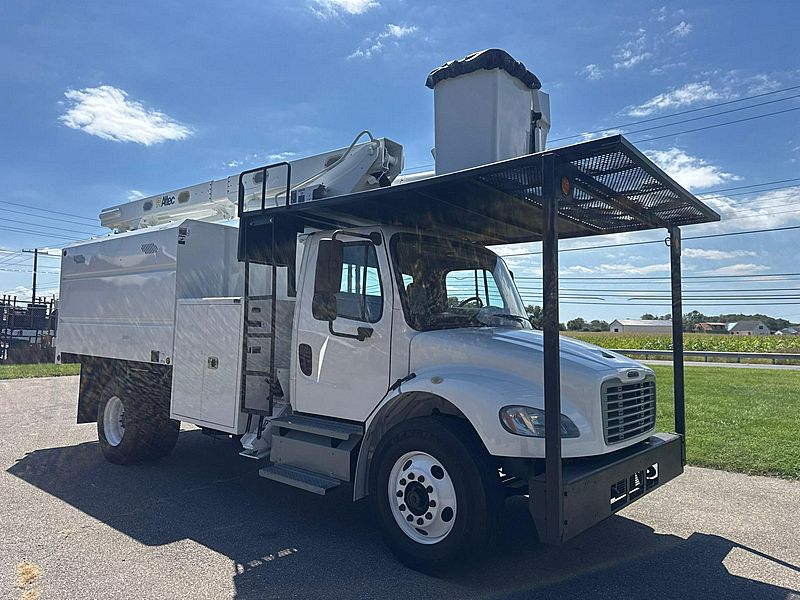2013 Freightliner M2