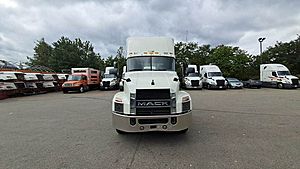 2020 Mack Anthem - Day Cab