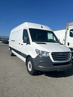 2019 Mercedes-Benz 2500 - Day Cab