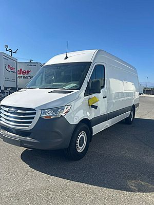 2019 Mercedes-Benz 2500 - Day Cab