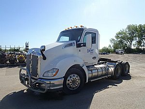 2017 Kenworth T680 - Day Cab