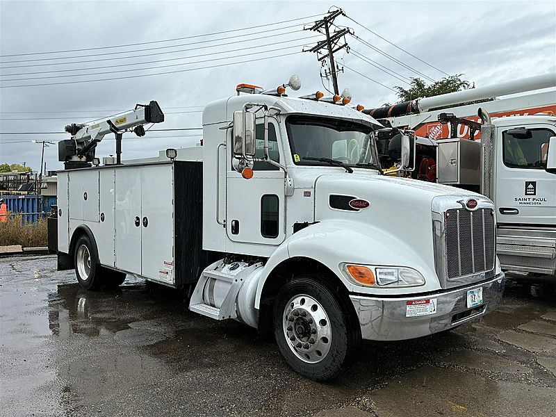 2019 Peterbilt 337