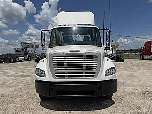 2012 Freightliner M2 112 - Day Cab