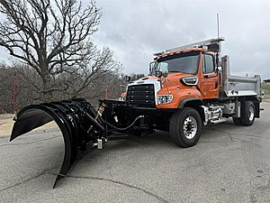 2027 Freightliner 114SD