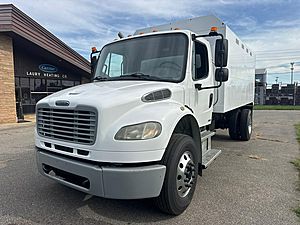 2009 Freightliner M2