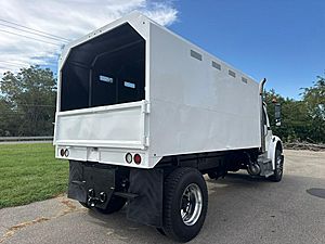 2009 Freightliner M2