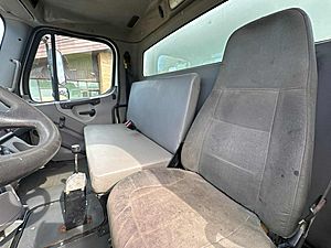 2009 Freightliner M2