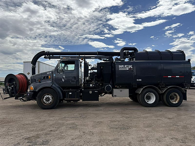 2001 Sterling LT9000
