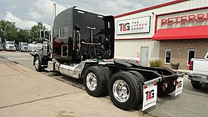 2017 Peterbilt 389 - Sleeper Truck