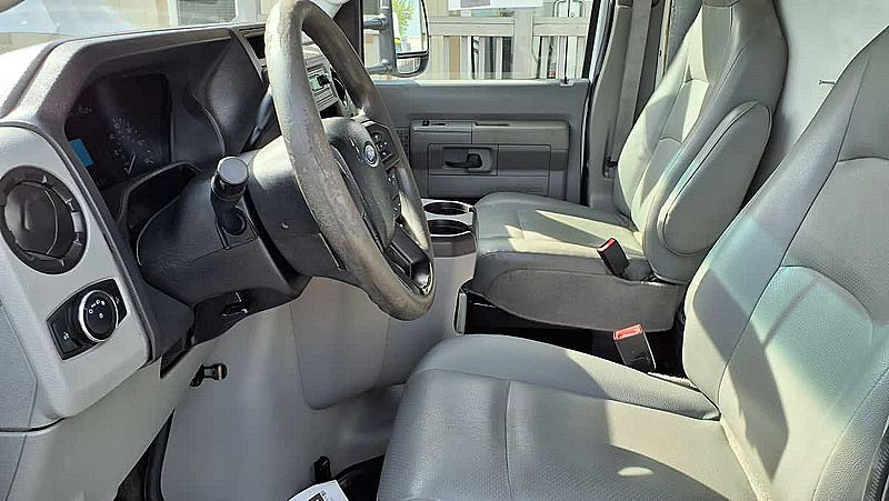 2021 Ford E350
