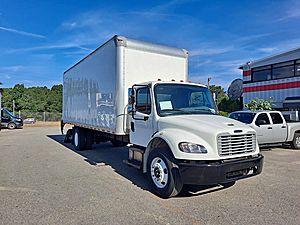 2019 Freightliner M2 106 - Box Van