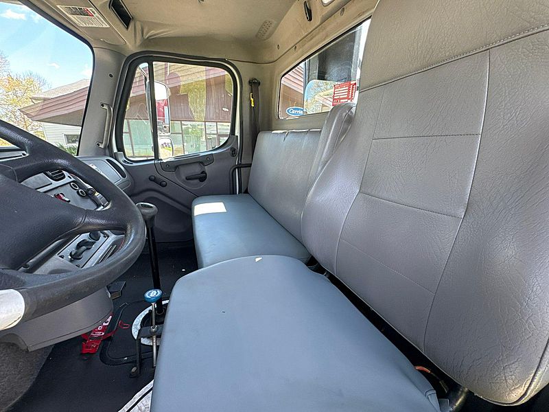 2016 Freightliner M2