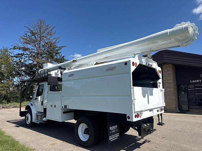2016 Freightliner M2