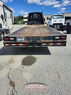 2017 Peterbilt 337