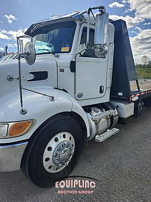 2017 Peterbilt 337