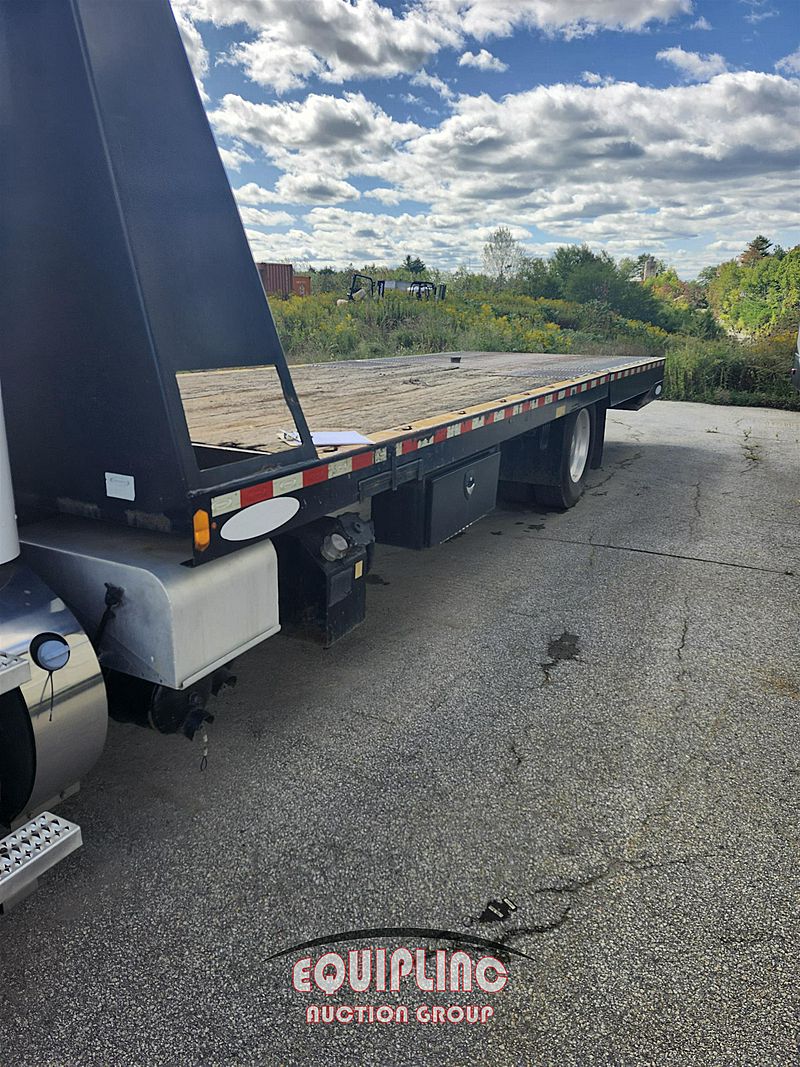 2017 Peterbilt 337