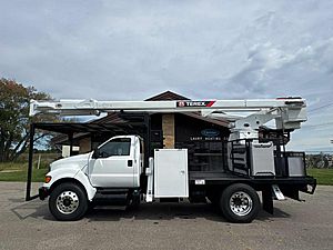 2015 Ford F-750 - Bucket Truck