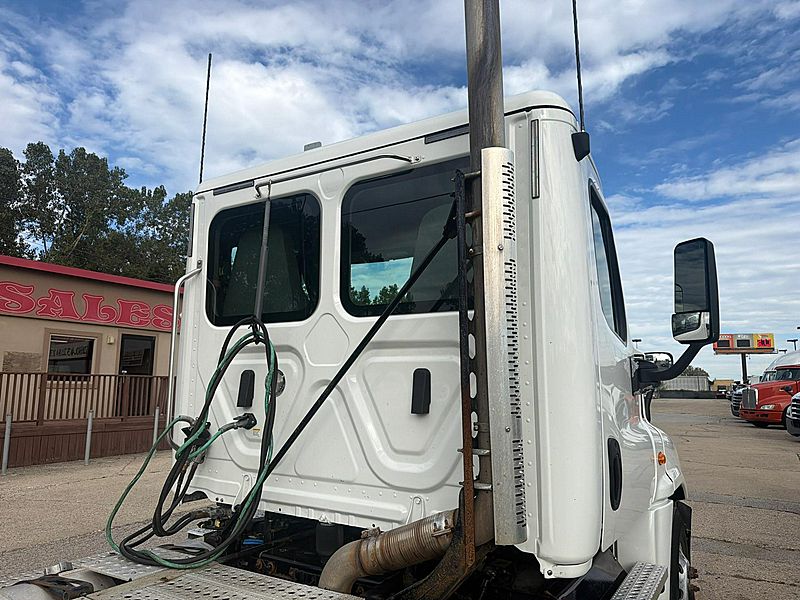 2020 Freightliner Cascadia