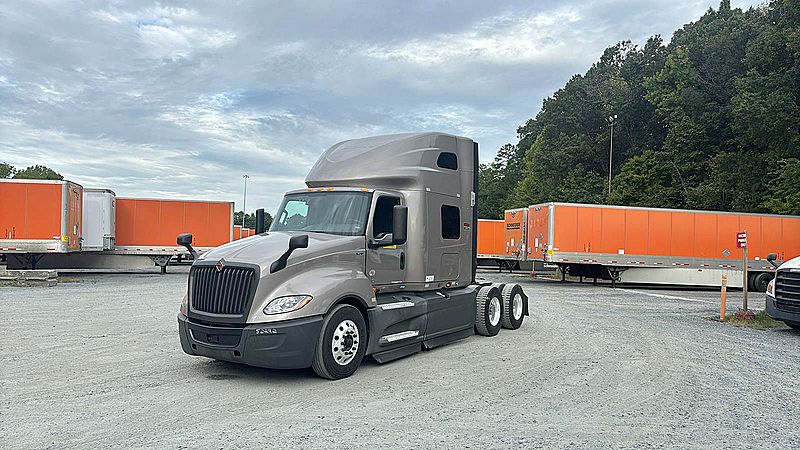 2022 International LT