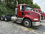 2014 Mack Pinnacle