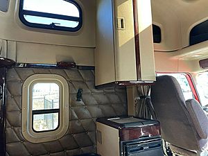 2015 Freightliner CORONADO 132
