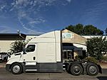 2022 Freightliner Cascadia 126
