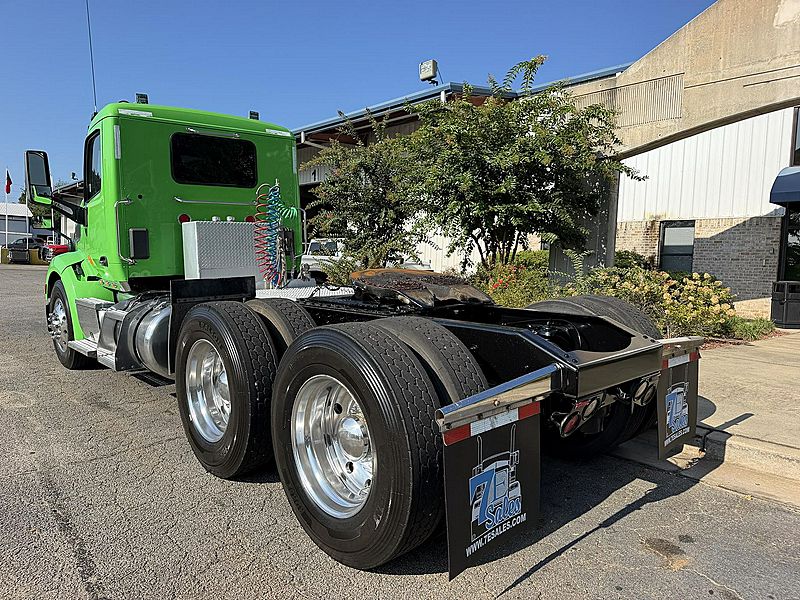 2017 Peterbilt 579