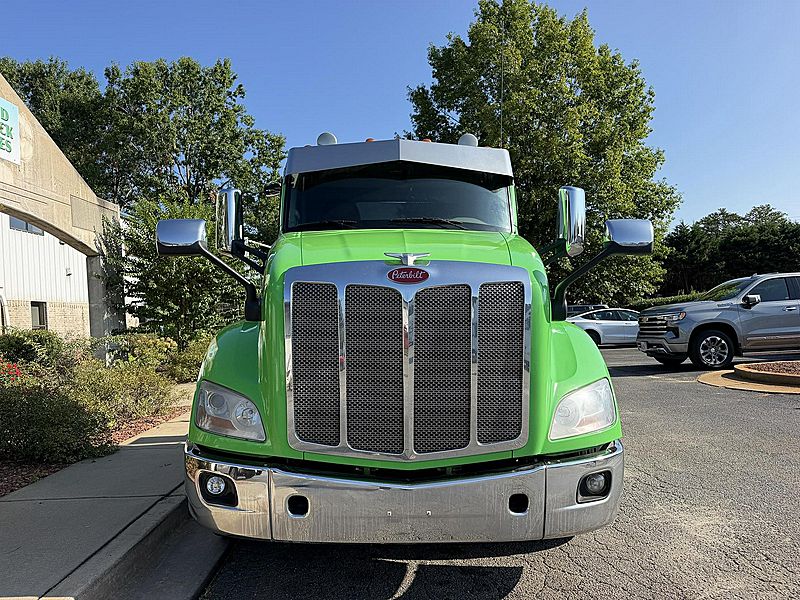 2017 Peterbilt 579