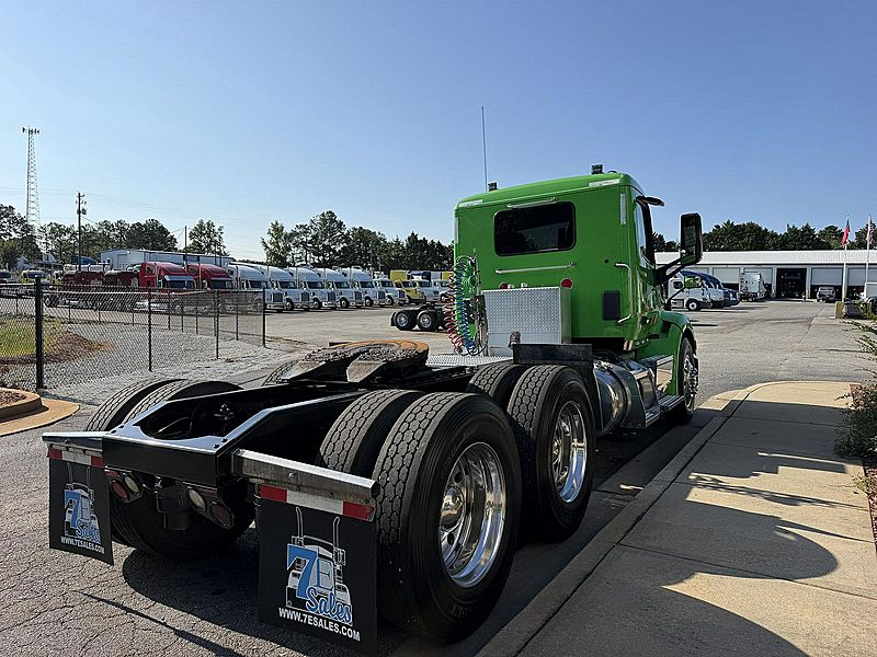 2017 Peterbilt 579